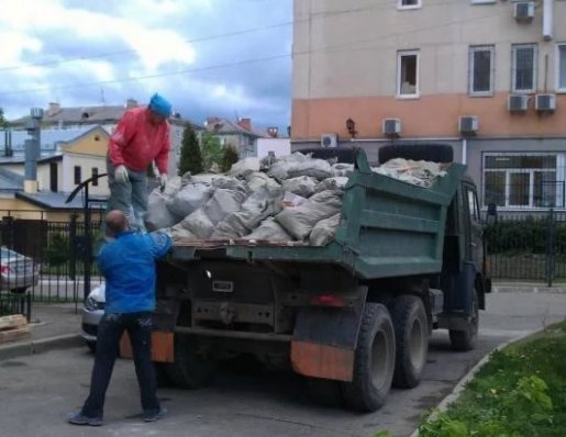 Вывоз строительного мусора (самосвалы, газели). Грузчики стоимость услуг и где заказать - Оренбург