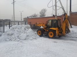 Уборка, чистка снега спецтехникой стоимость услуг и где заказать - Новотроицк